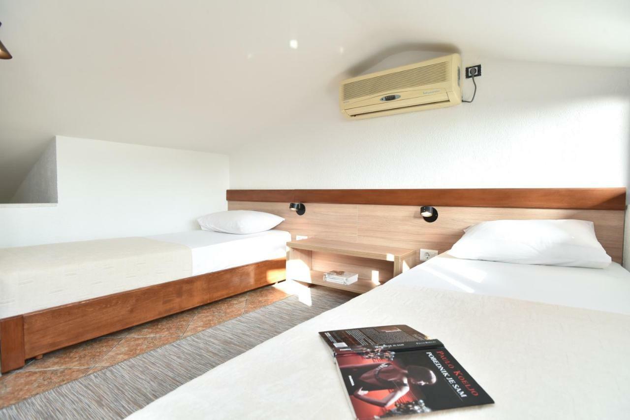 Guest House Jedro Petrovac na moru Exterior foto
